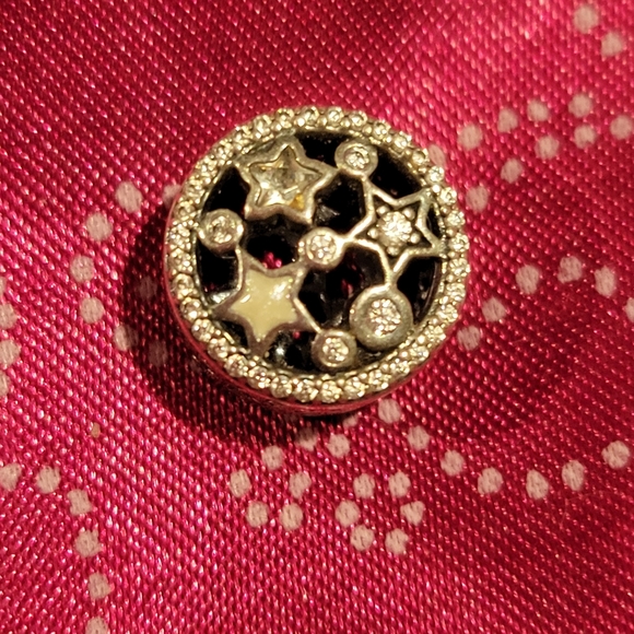 Pandora Jewelry - Pandora Illuminating stars 🌟 charm
